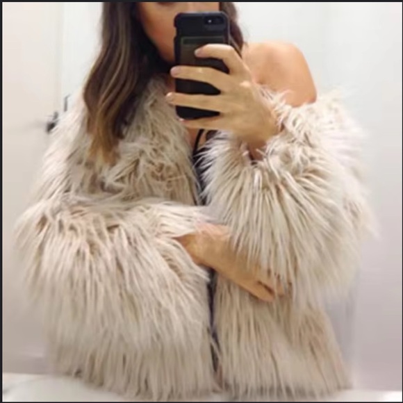Urbancode Coat in Shaggy Faux Fur, Ombre. - Picture 10 of 16